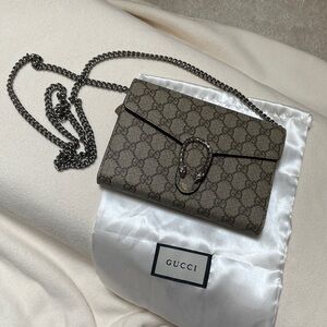 Gucci Dionysus Wallet on Chain